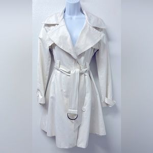 White trench coat size M Sugarfly